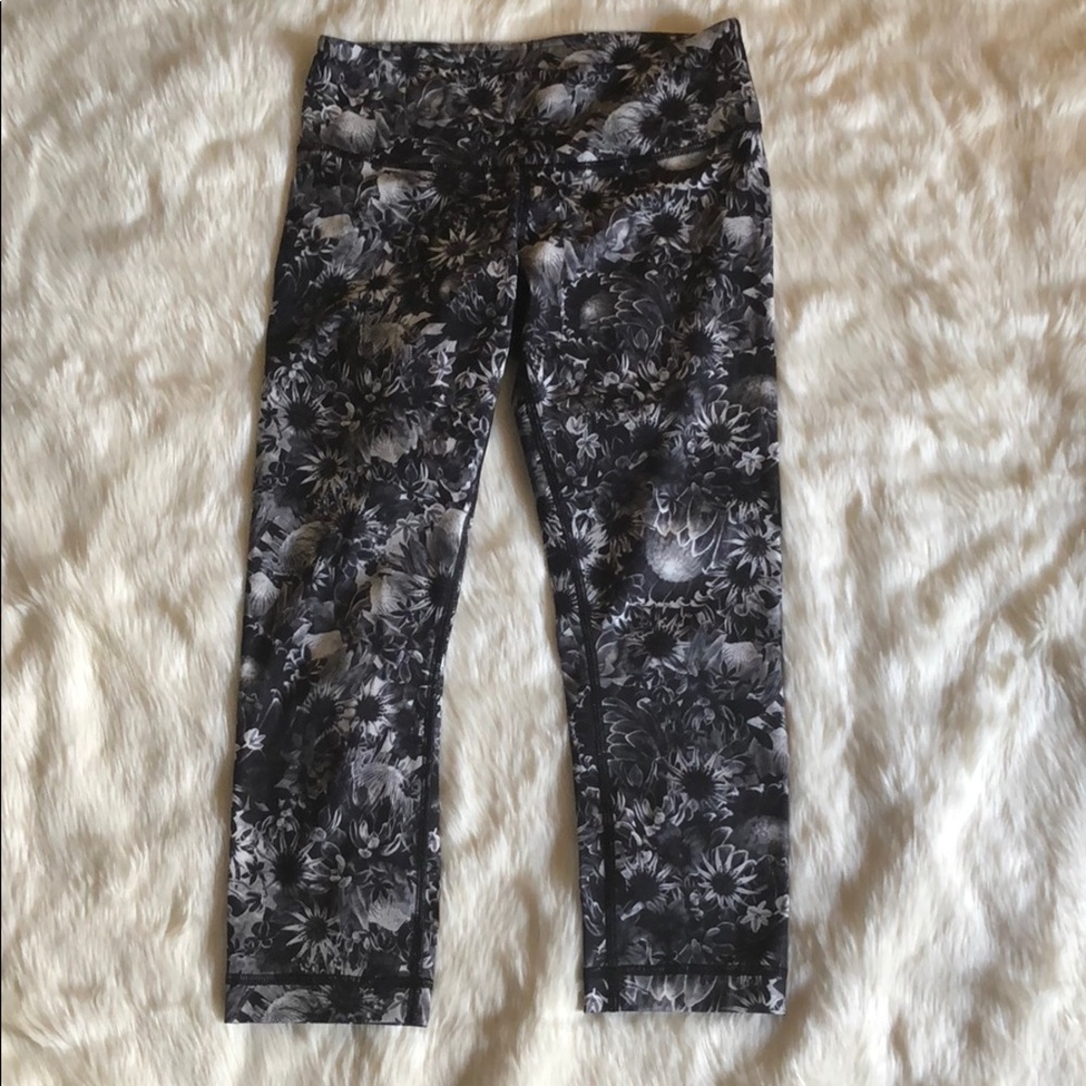 Lululemon Black and White Floral Cropped Pants